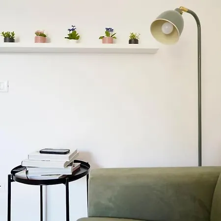 Apartment Molinari House Smeraldo 